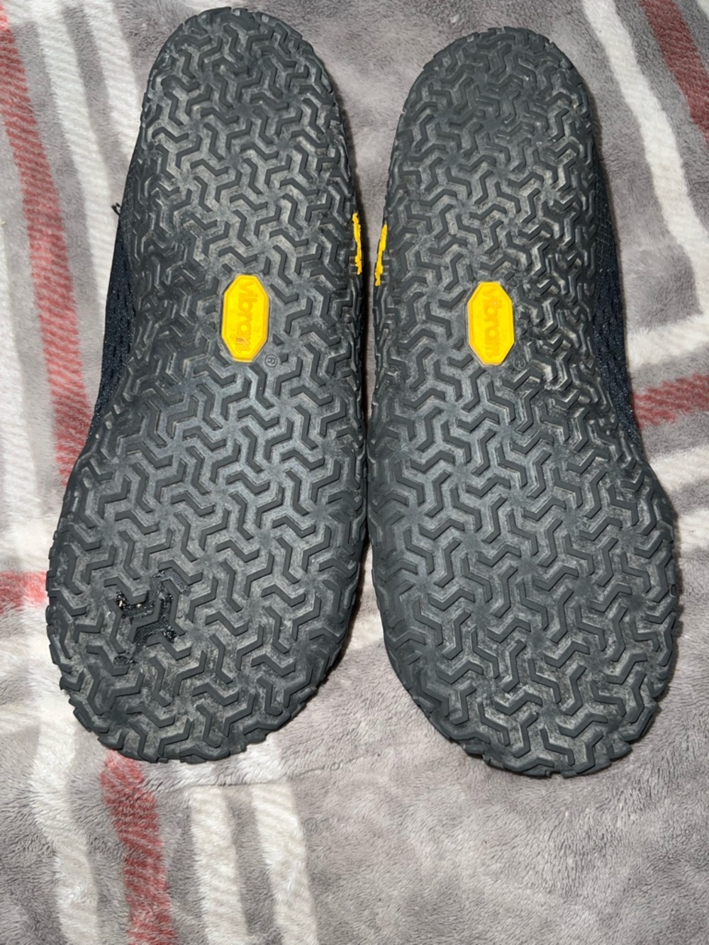 Merrell Vapor Glove 6 barefoot training shoes in black. - Picture 6 of 7